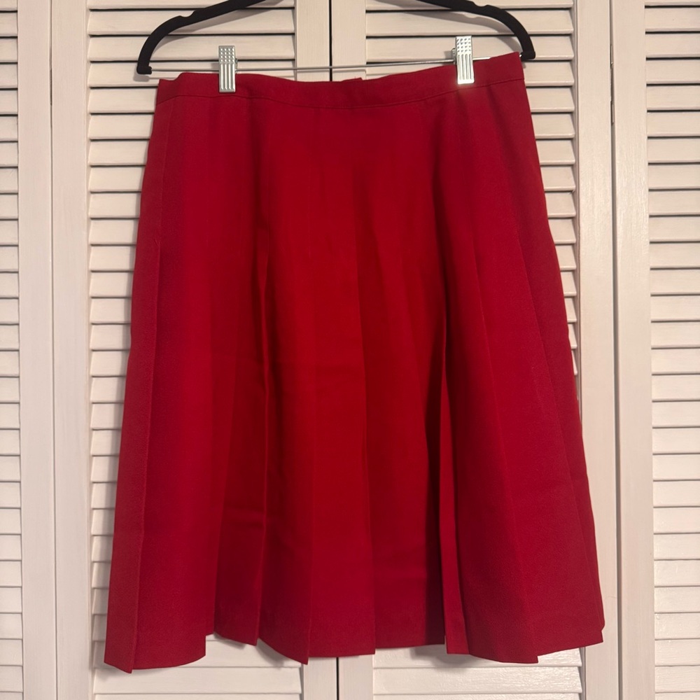 Vintage Willow Ridge Red Pleated A-Line Midi Skirt – Size 14